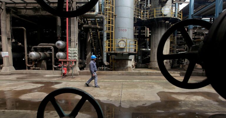 Bad economic news from China is easing global oil prices — Quartz Bad economic news from China is easing global oil prices — Quartz